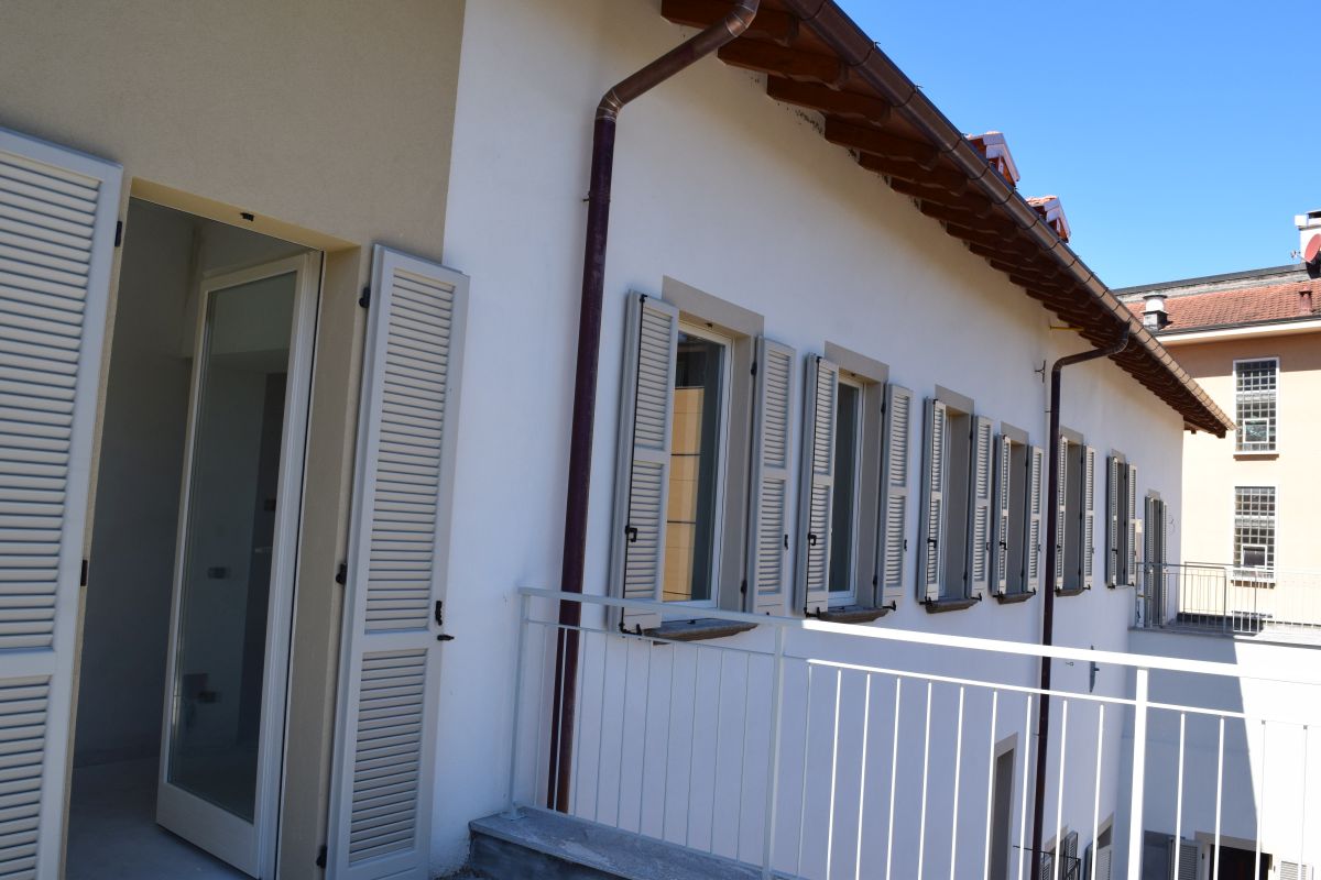 Appartamenti in ristrutturazione dei presdtigio a Porto Valtravaglia Appartamenti in ristrutturazione di prestigio a Porto Valtravaglia 2